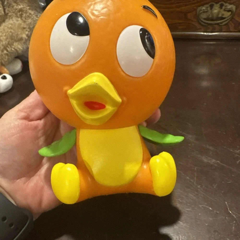 RETIRED Disney World EPCOT 2020 Flower Garden Festival Orange Bird Sipper Cup